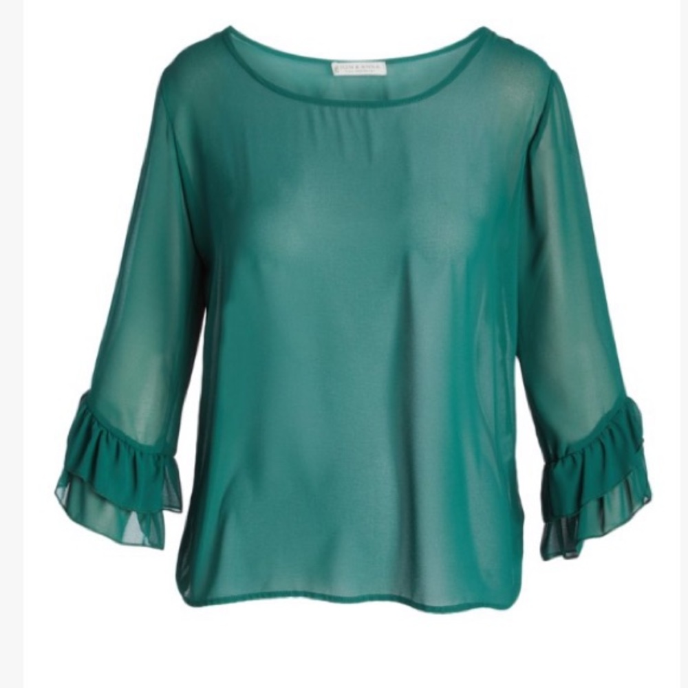 BNWT Jon & Anna sheer top